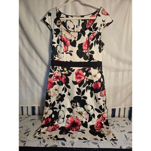 Women's White House Black Market Floral Dress Size 14 White Black Red
